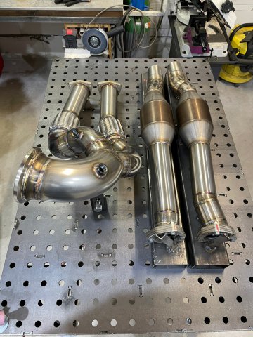 MTR handgeschweißtes 90/70 mm Downpipe Audi RS3 8V2, 8Y, TTRS 8S