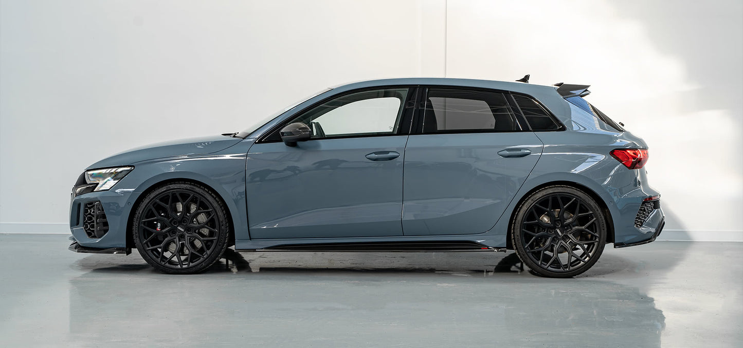 Urban Automotive Carbon Komplettset Audi RS3 8Y Hatchback