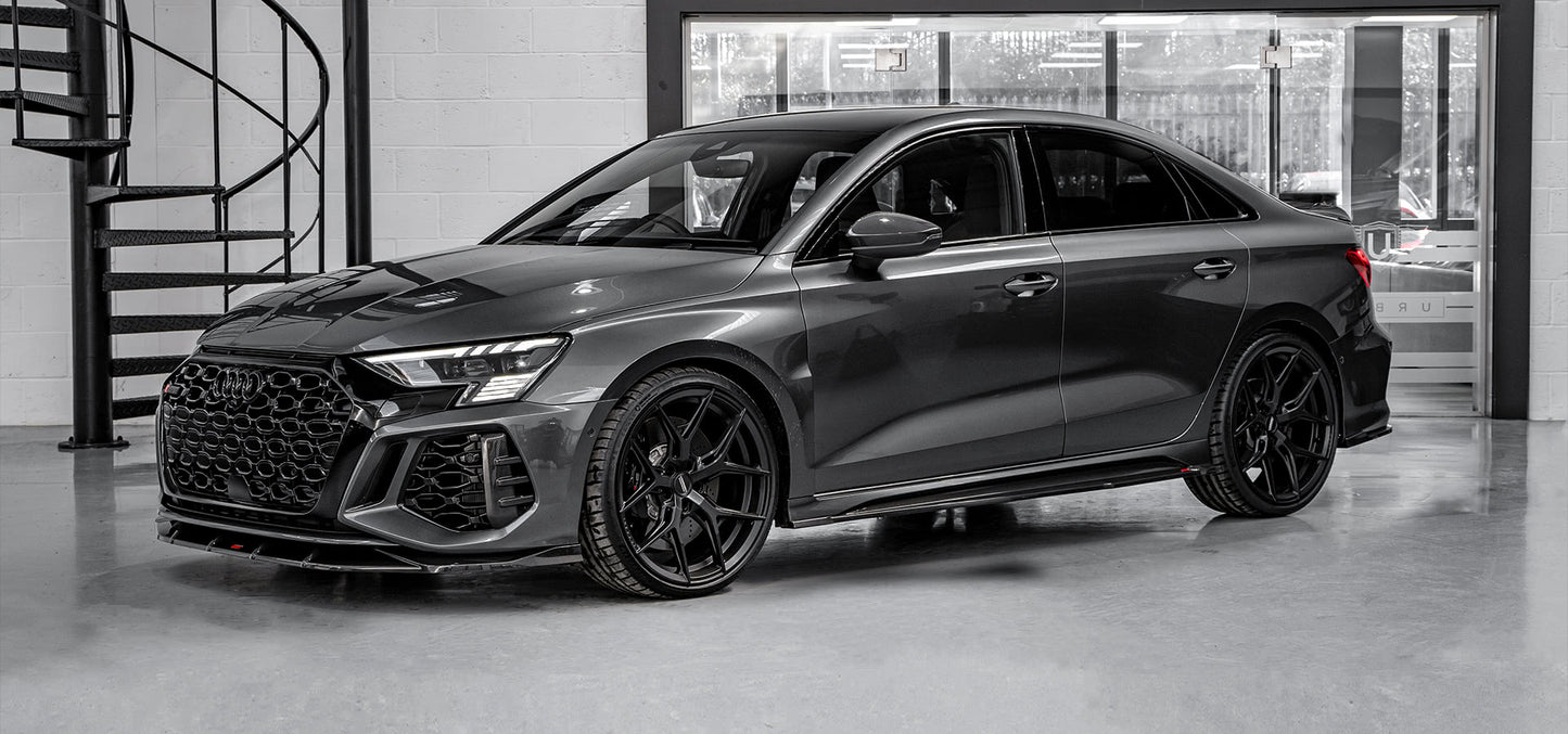 Extensions de jupes latérales Urban Automotive Carbone Audi RS3 8Y