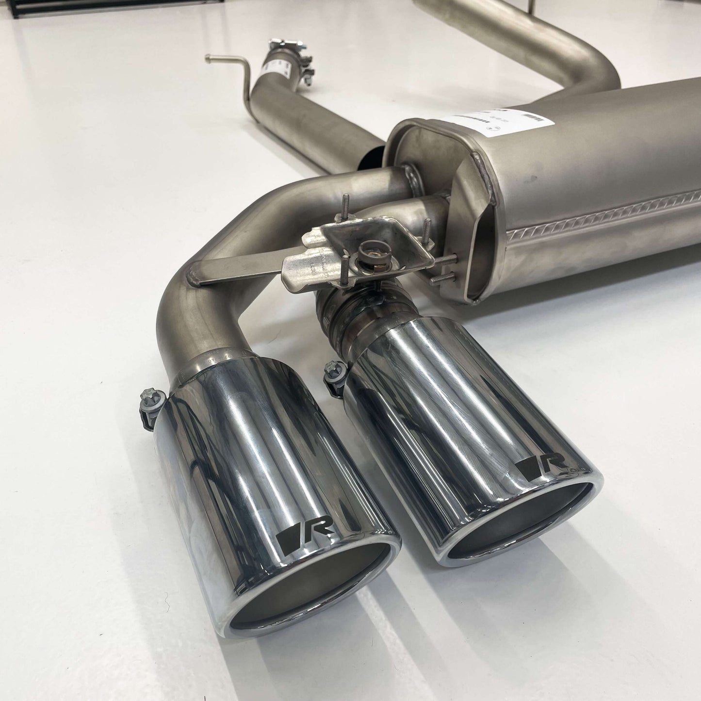 REMUS Catback inkl. Mittelrohr-Quad-Chrom-Spitzen VW Golf MK7 R