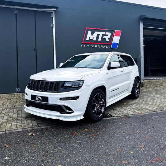 Jeep Cherokee 6.4 SRT body kit gemonteerd