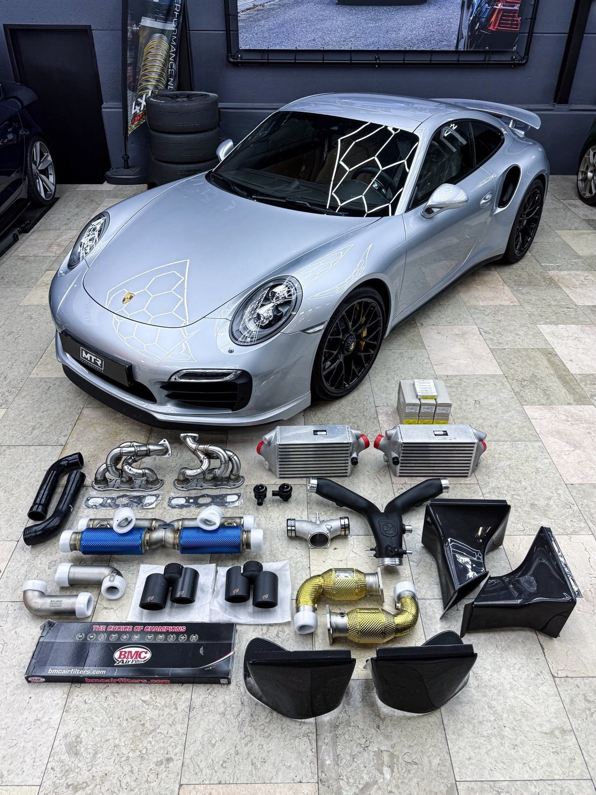 Porsche 911 Turbo S 3.8 twin-turbo project