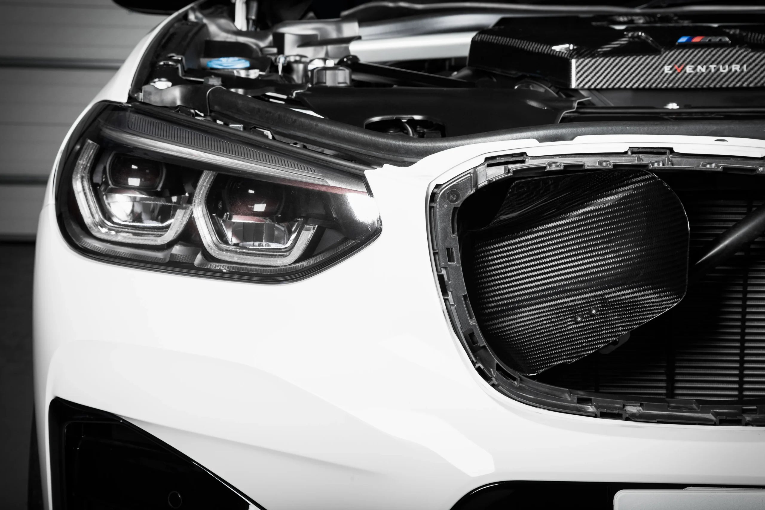 Eventuri Karbónový vzduchový vstup BMW X3M F97, X4M F98 vrátane Competition