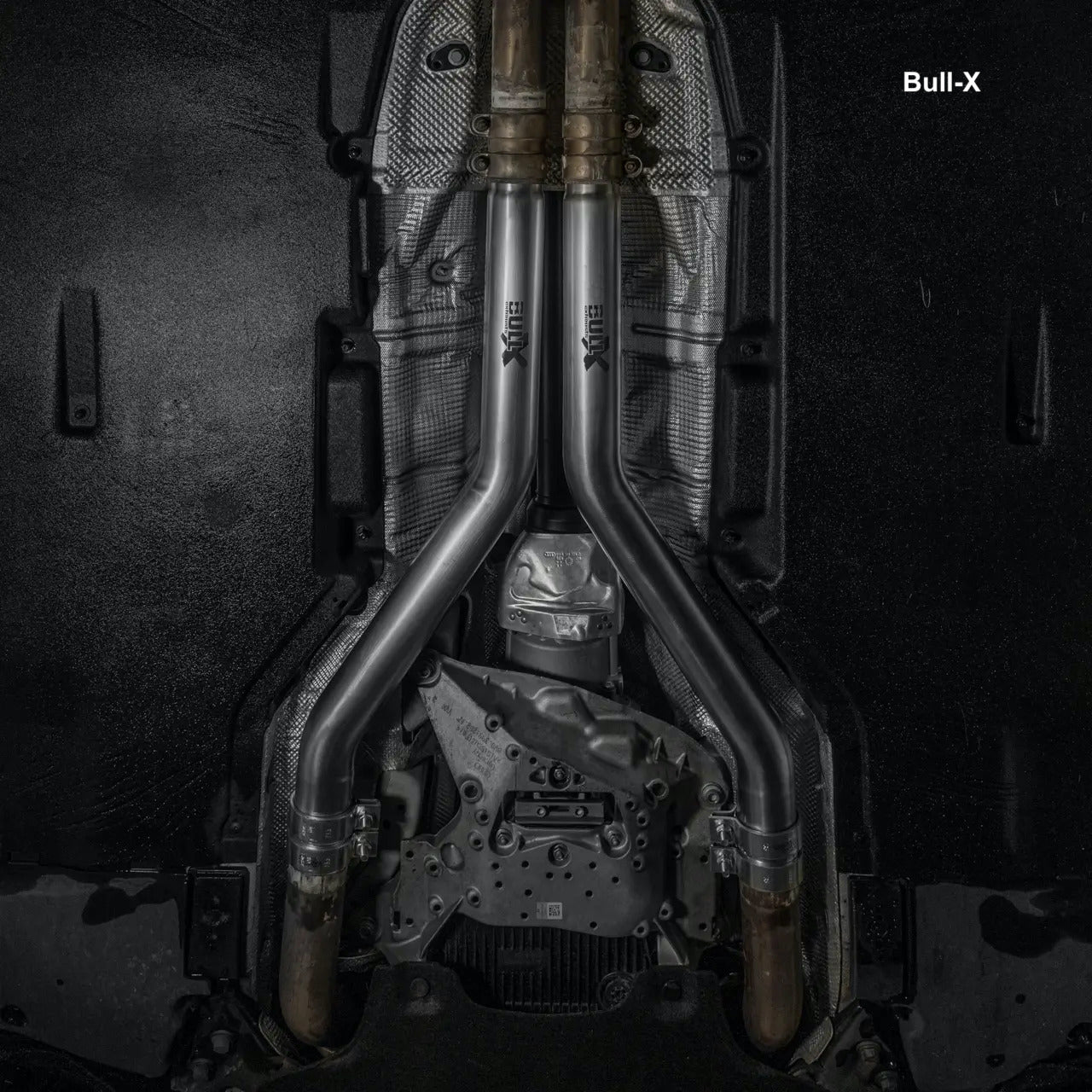 Pipes de remplacement pour silencieux central sans résonance Bull-X Audi RS4 + RS5 B9 2.9TFSI 450HP