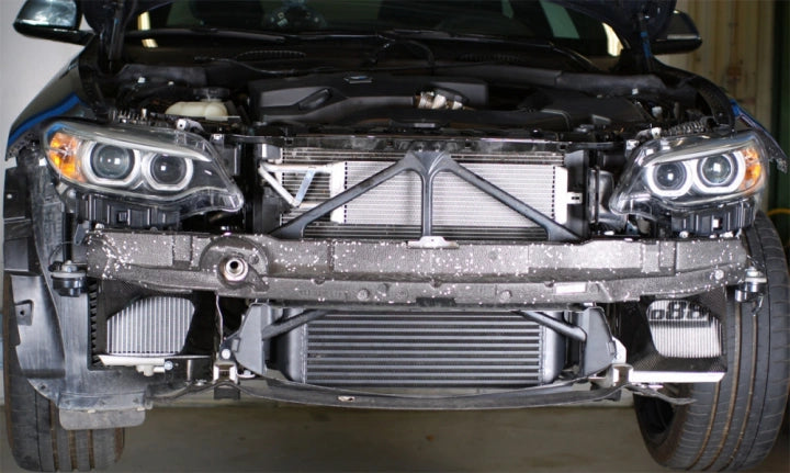 Zestaw intercoolera DO88 do BMW M135i, M235i, M2, 335i, 435i F20/F30/F87 itd.