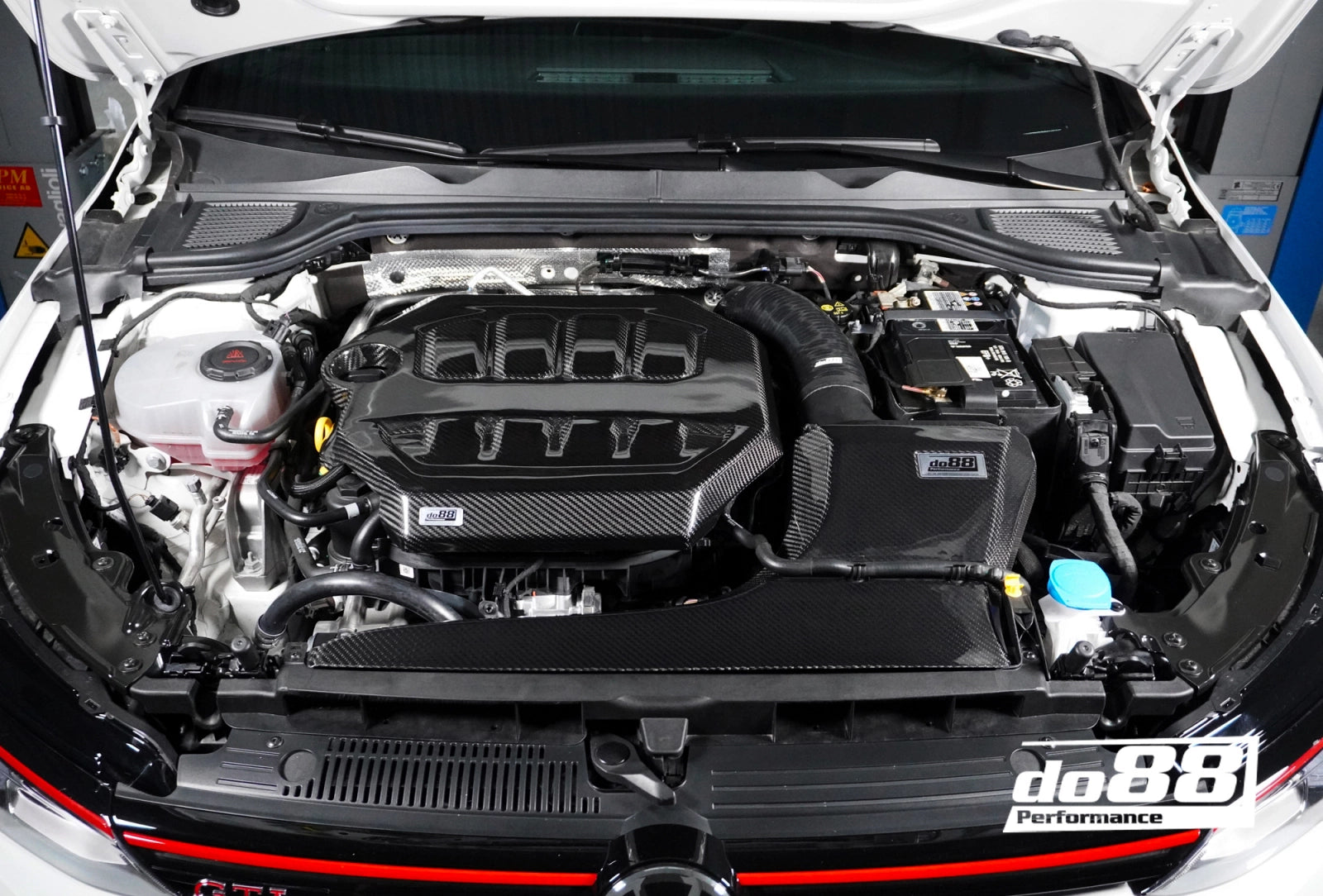 DO88 kulfiber motorafdækningsdæksel til Golf MK8 GTI/R/Clubsport, S3 8Y, Formentor 2.0TSI osv.