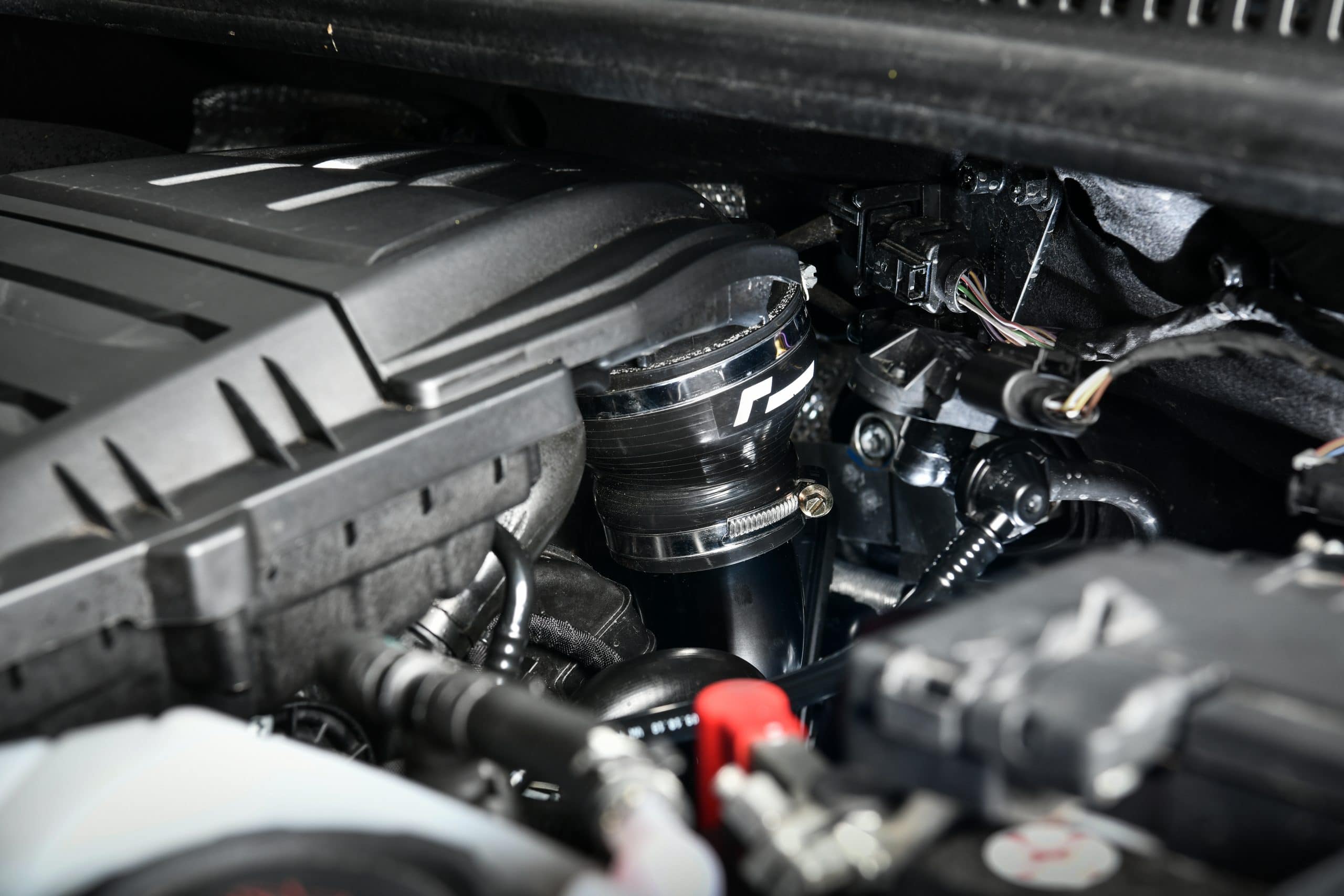 RacingLine Turbo vstup 1.0TSI napr. VW Up! GTI, Golf 7/8, Audi A1 a pod.