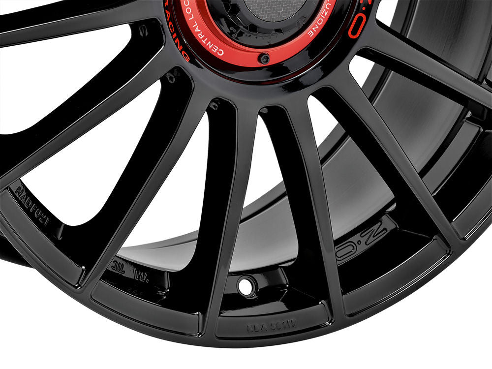 OZ Superturismo Evoluzione Gloss Black 5x112 19″ Satz Felgen