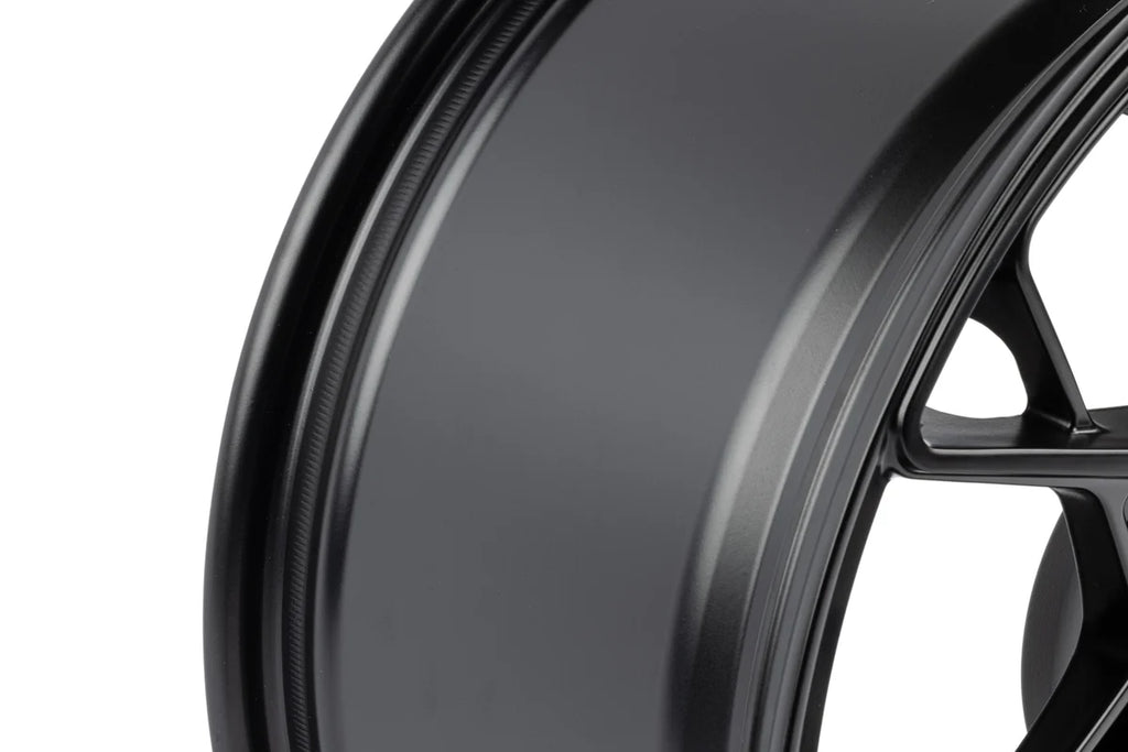 APR A01 Flow Formed 20" 5x112 ET37 Felge